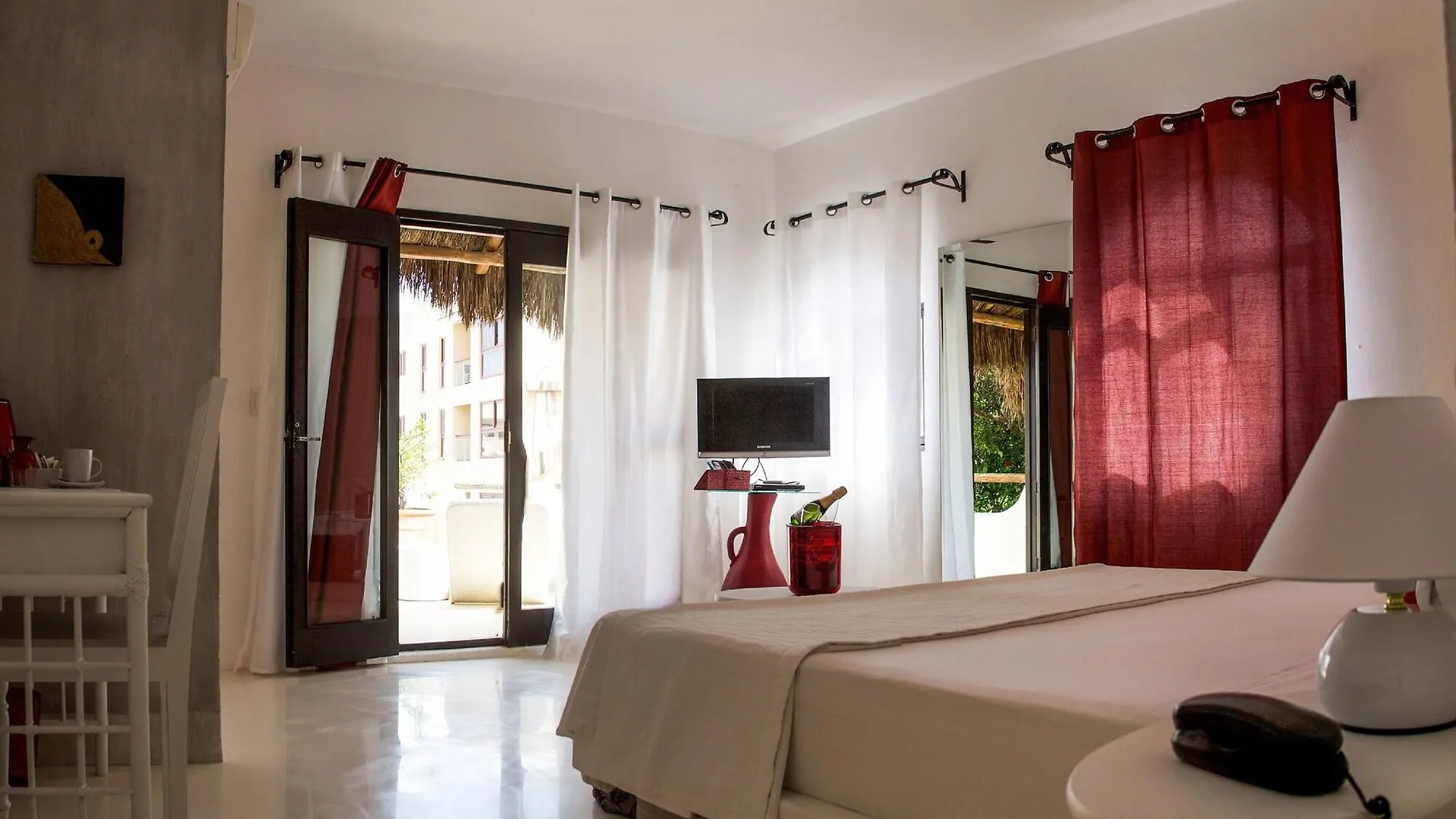 ****  Hotel Kinbe - Few Steps From 5Th Avenue And The Beach Playa del Carmen Messico