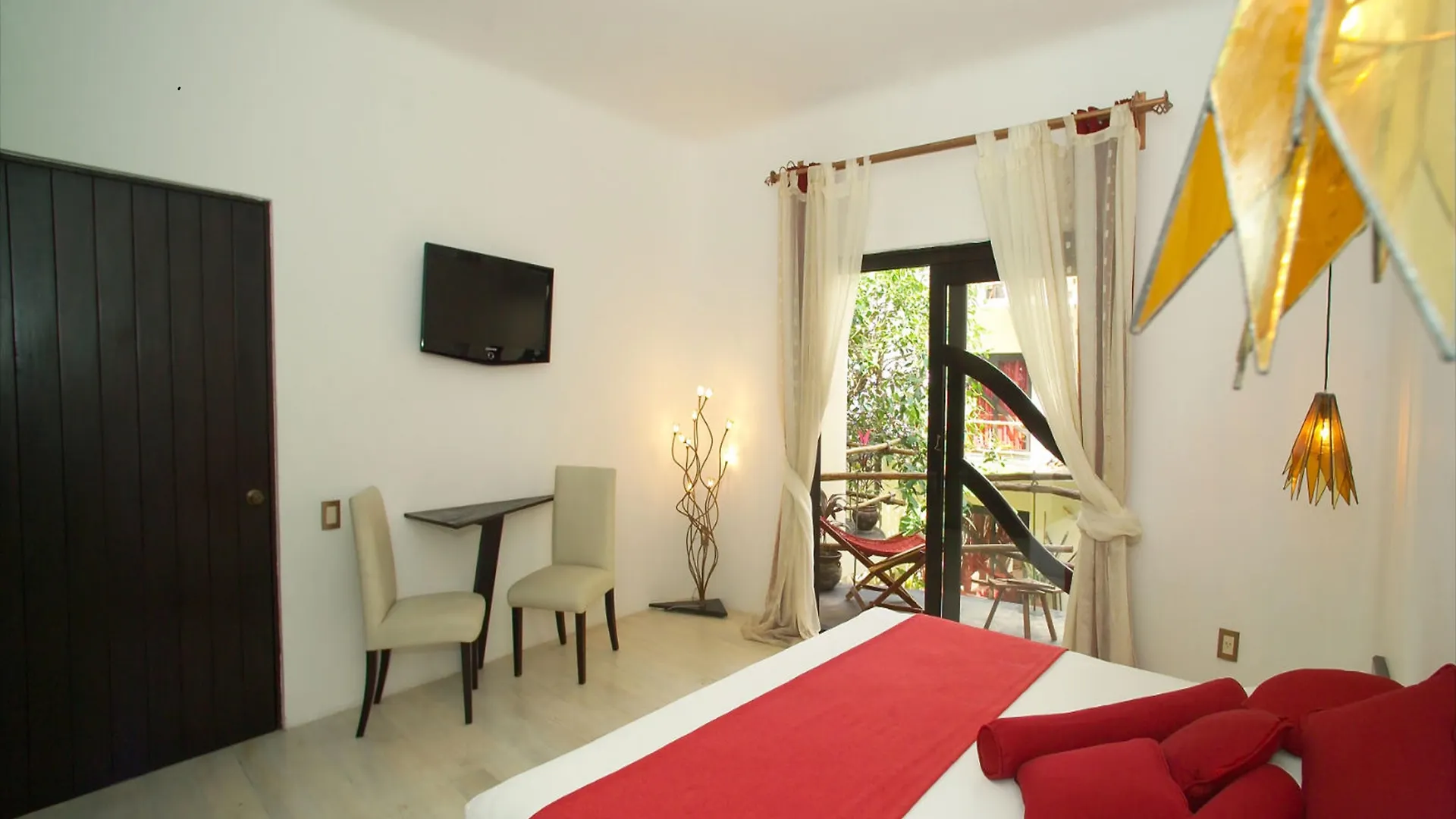 Hotel Kinbe - Few Steps From 5Th Avenue And The Beach Playa del Carmen